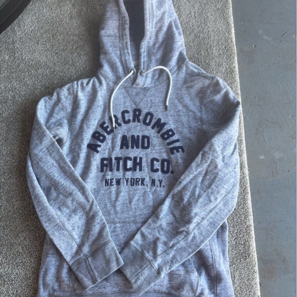 Abercrombie & Fitch Light Gray Pullover Hoodie with Navy Label